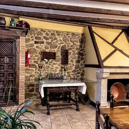 La Antigua Botica Guest House Pasaron  Luaran gambar